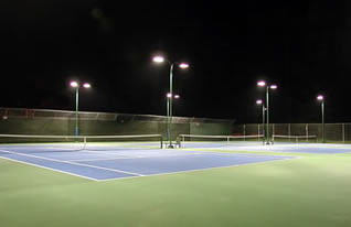 освещение теннисного корта